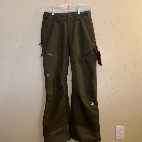 NWT The North Face NFZ Gore-Tex ski pants - Picture 15 of 15